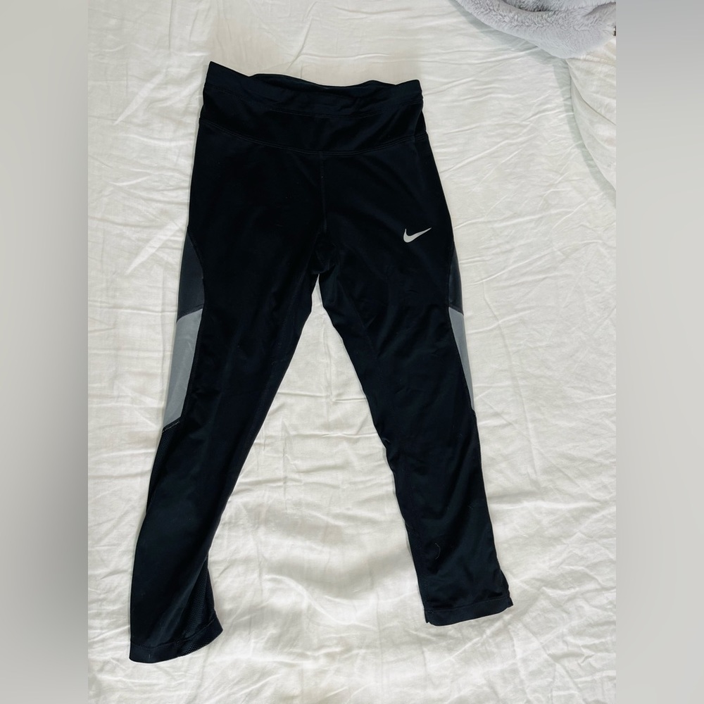 Nike leggings size small